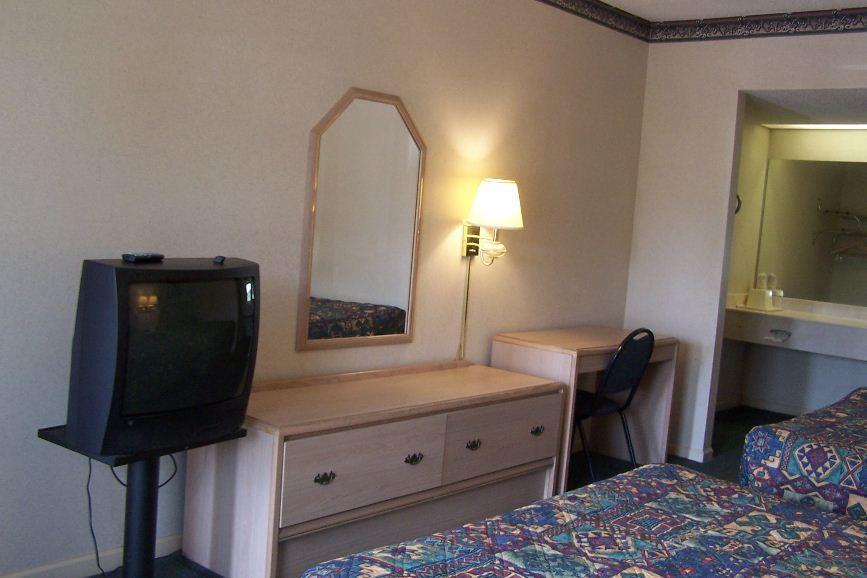 Celebration Inn Lewisburg Chambre photo